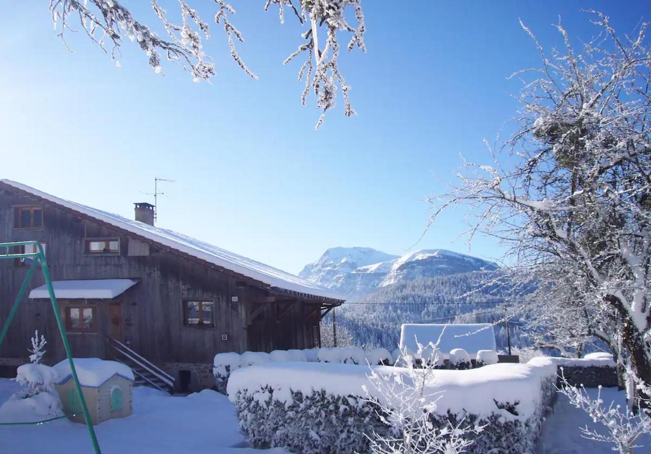 Appartamento La Ferme Des Cousines Saint-Sigismond  Esterno foto