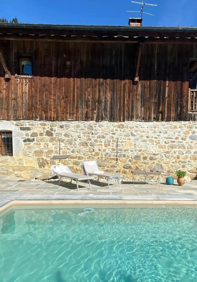 Appartamento La Ferme Des Cousines Saint-Sigismond  Esterno foto